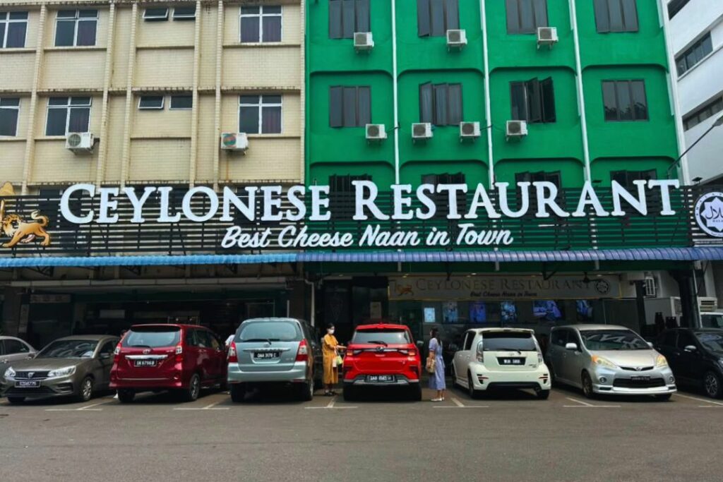 10 Kedai Makan Popular di Kuching