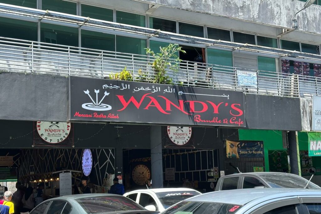 Kedai Makan Berdekatan Lapangan Terbang Kuching